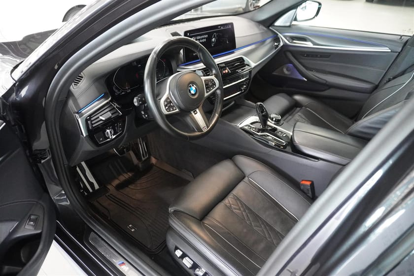 Bild 2 av BMW 540d xDrive Touring Ultimate Värmare Laser B W Drag