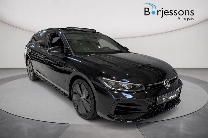 Bild 1 av Volkswagen Passat Variant eHybrid R-Line 272hk *OMGÅENDE LEVERANS*
