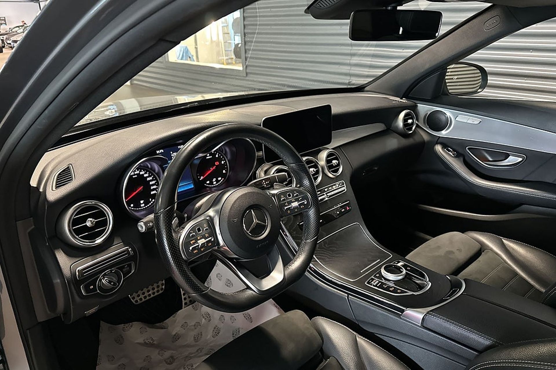 Mercedes-Benz C 2019, photo 7/10
