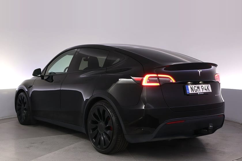 Bild 4 av Tesla Model Y Performance Autopilot Panorama Drag