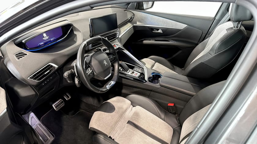 Bild 4 av Peugeot 3008 HYBRID4 300 EAT, ULTIMATE GT, DRAGKROK, 300hk, 2021