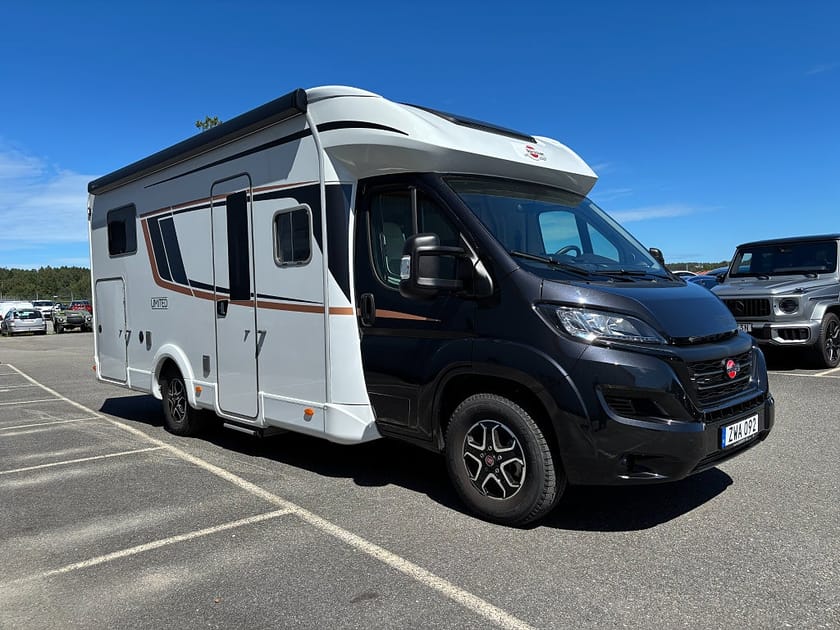 Bild 3 av Bürstner Limited 727 T 140hk Aut Vinterpaket 370 mil!