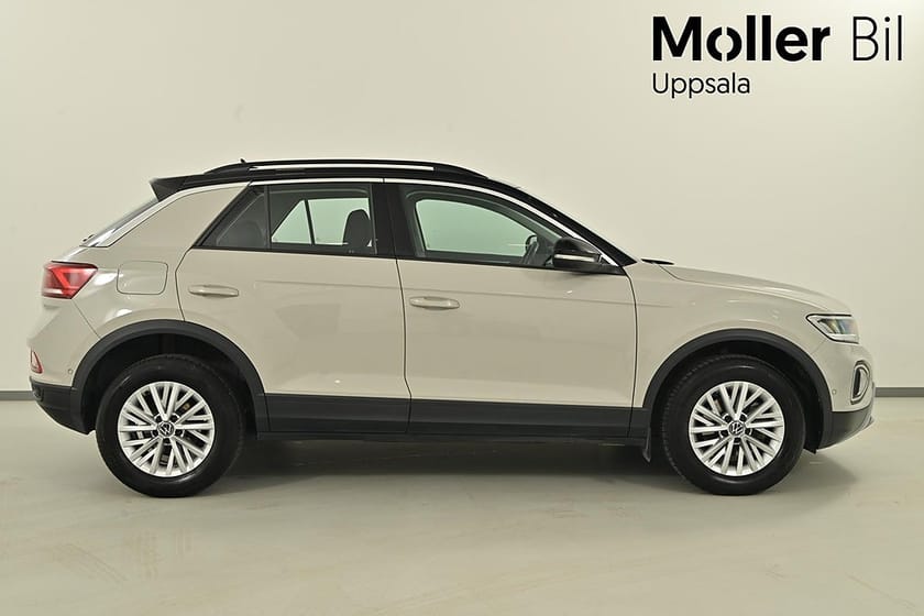 Bild 5 av Volkswagen T-Roc 1.0 TSI 110hk. Rattvärme, Carplay, Adaptiv farth.
