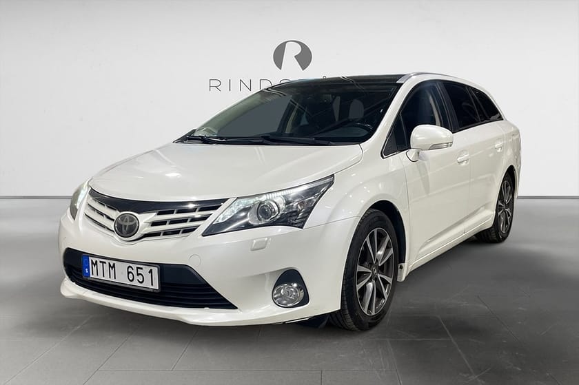 Bild 1 av Toyota Avensis Kombi 2.2 D-4D 150 HK AUT DRAG NAVI B-KAMERA 0.55L/MIL 17"