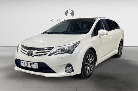 Toyota Avensis Kombi 2.2 D-4D 150 HK AUT DRAG NAVI B-KAMERA 0.55L/MIL 17"