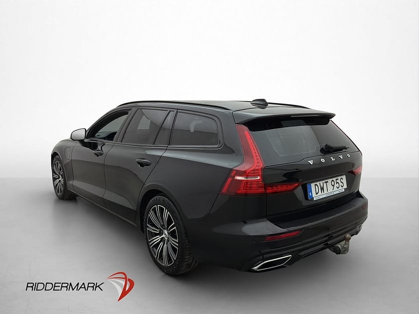 Bild 4 av Volvo V60 Recharge T6 AWD R-Design Pano Drag H/K P-värm Navi