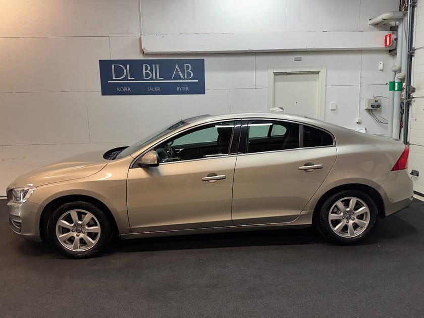 Bild 2 av Volvo S60 D5 215hk Geartronic Momentum|DRAG|SoV|D-VÄRM|