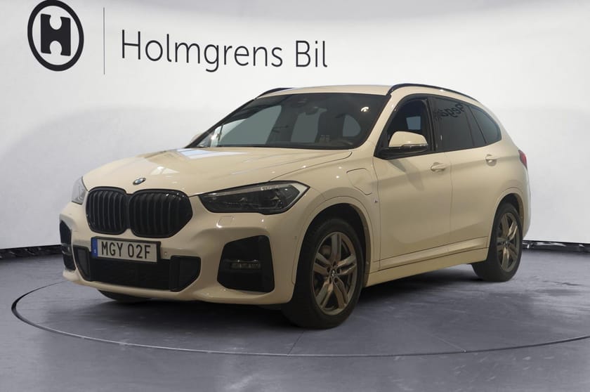 Bild 1 av BMW X1 xDrive25e M Sport Navi Head-Up Keyless Drag
