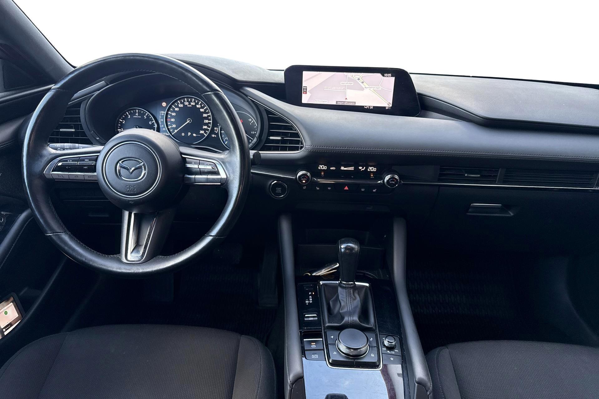 Mazda 3 2019, kuva 7/10
