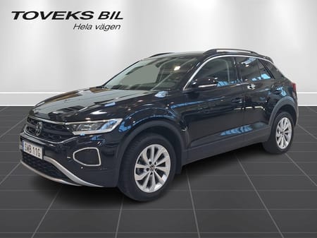 Volkswagen T-Roc LIFE 1.5 TSI 110 KW / (1