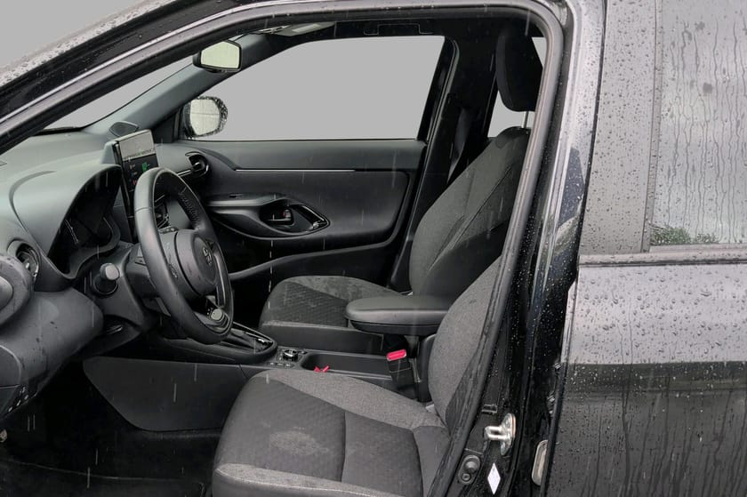 Bilde 4 av Toyota Yaris Cross Hybrid AWD-i Active - LED - Adaptiv cruise - Ryggekam.
