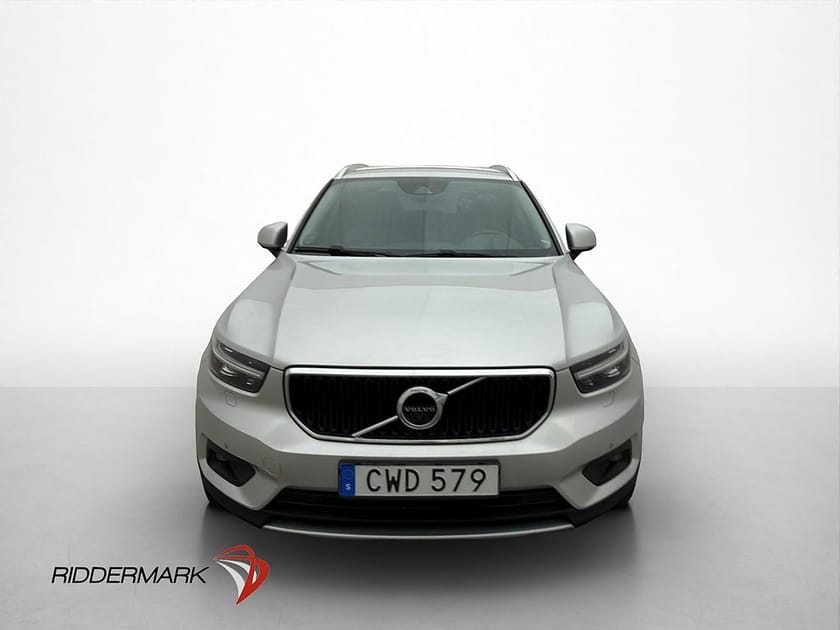 Bild 2 av Volvo XC40 T5 AWD Momentum VOC Värm 360° Navi Skinn Drag