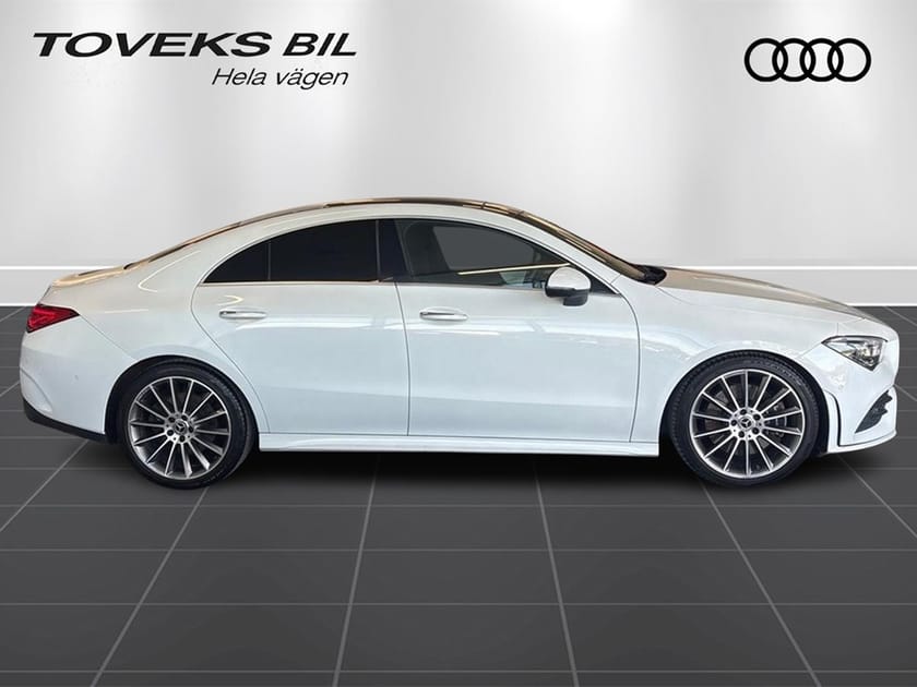 Bild 2 av Mercedes-Benz CLA 250 4MATIC COUPÉ AMG / Pano