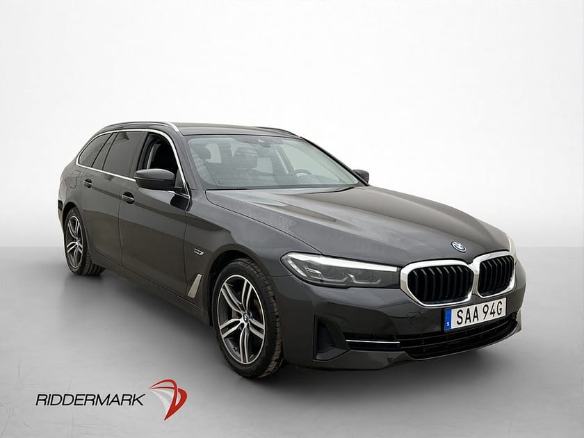 Bild 3 av BMW 530e xDrive Touring 292hk Dragkrok Kamera CarPlay MOMS