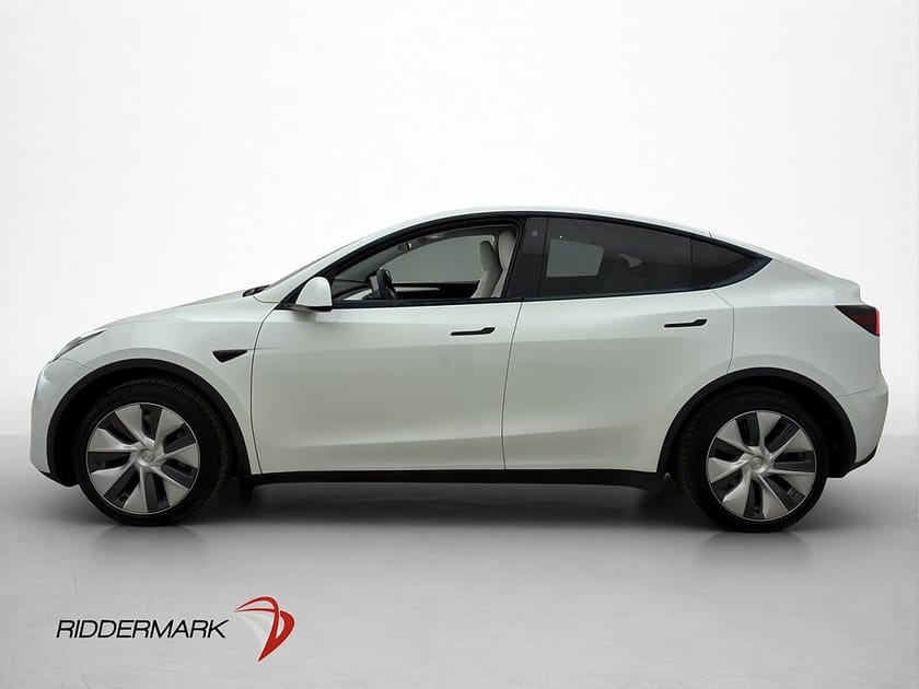 Bild 5 av Tesla Model Y Long Range AWD Ljus Interiör Drag Pano Kamera