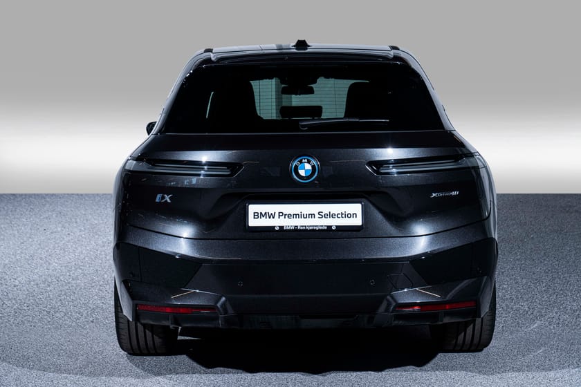 Bilde 3 av BMW iX xDrive40 Charged Plus/22''/Sportspakke/H&K/Laser++