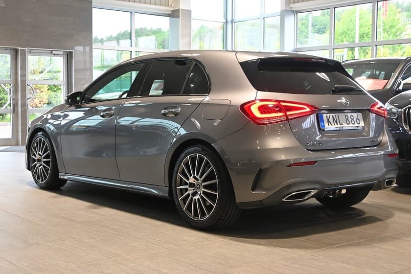 Bild 3 av Mercedes-Benz A 220 4MATIC 190hk AMG Night Pano Värmare Drag