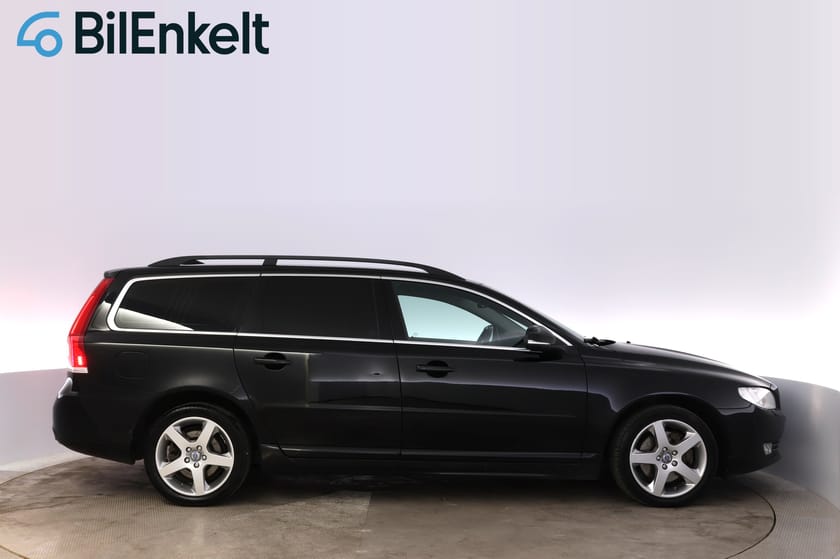 Bild 2 av Volvo V70 D4 AWD Momentum Drag D-Värme 181hk