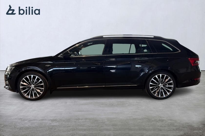 Bild 3 av Škoda Superb iV Kombi L&K 1,4 TSI 218 HK /PANO/DRAG/VÄRMARE