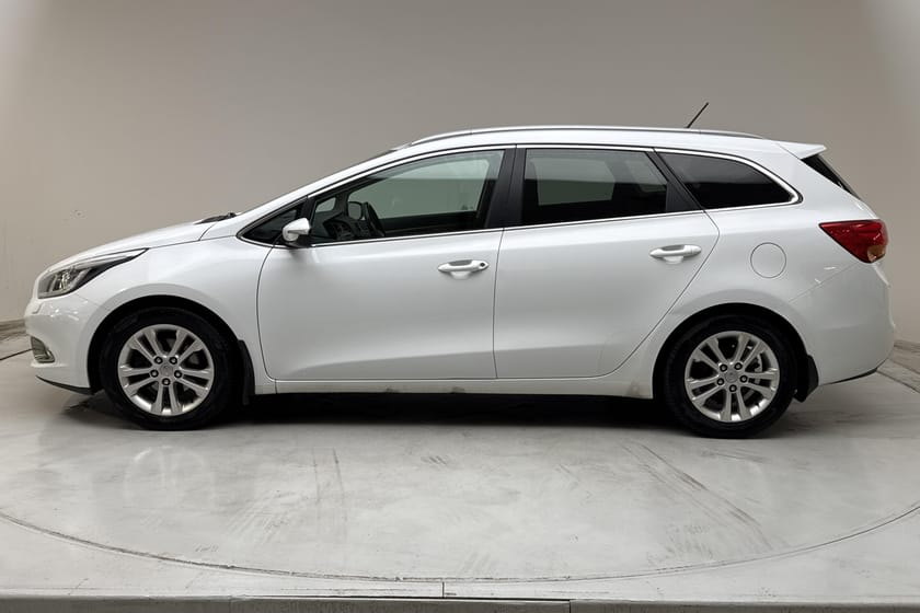 Bild 2 av Kia cee'd_sw Cee'd 1.6 CRDi SW (128hk) Komfort Dragkrok