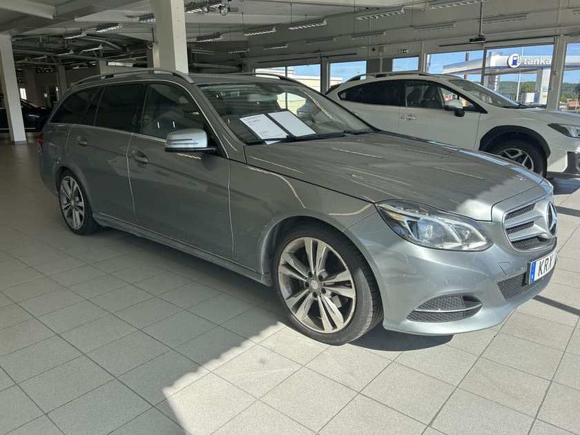 Bild 3 av Mercedes-Benz E 250 T BlueTEC 4MATIC 