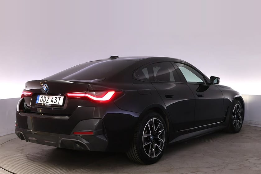 Bild 5 av BMW i4 eDrive40 Gran Coupé M Sport HiFi Kamera Drag