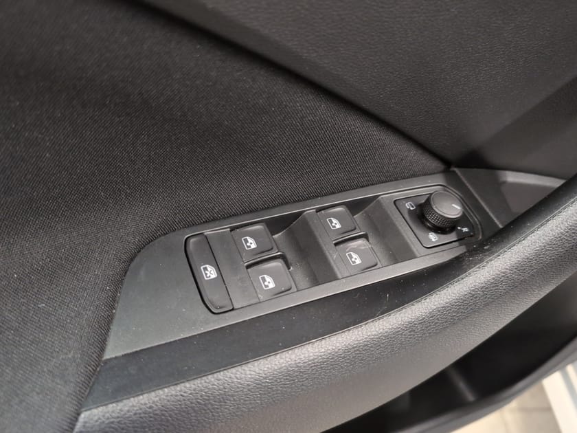 Bild 3 av Škoda Kamiq SELECTION 1,0 TSI 116 HK 7 VXL DSG SKO