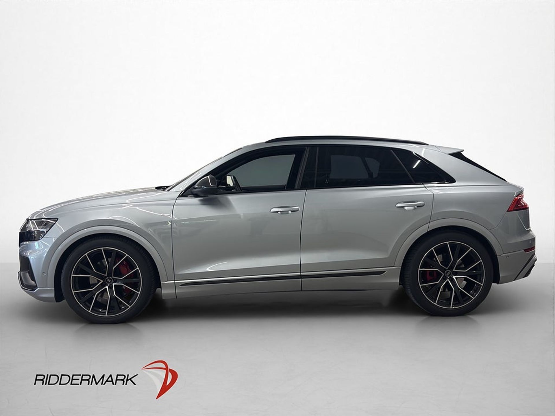 Audi Q8 2023, photo 4/10