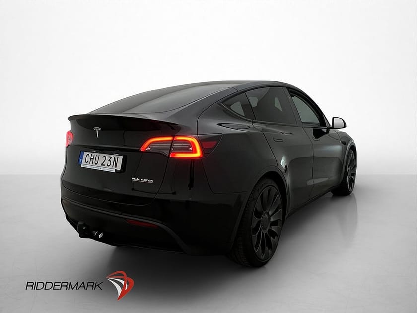 Bild 5 av Tesla Model Y Performance Dragkrok Autopilot MOMS