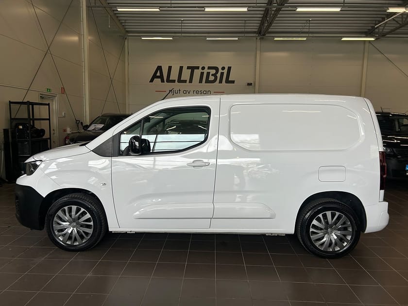 Bild 3 av Peugeot Partner L1 PRO+ 1.5 BlueHDi 100 MOMS Kamera/Drag/Värmare
