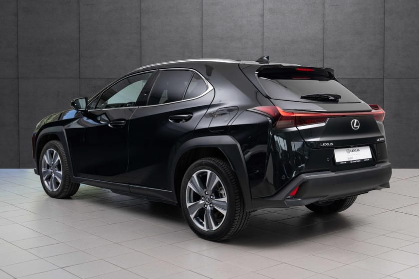 Bilde 3 av Lexus UX 300e FWD Edition35