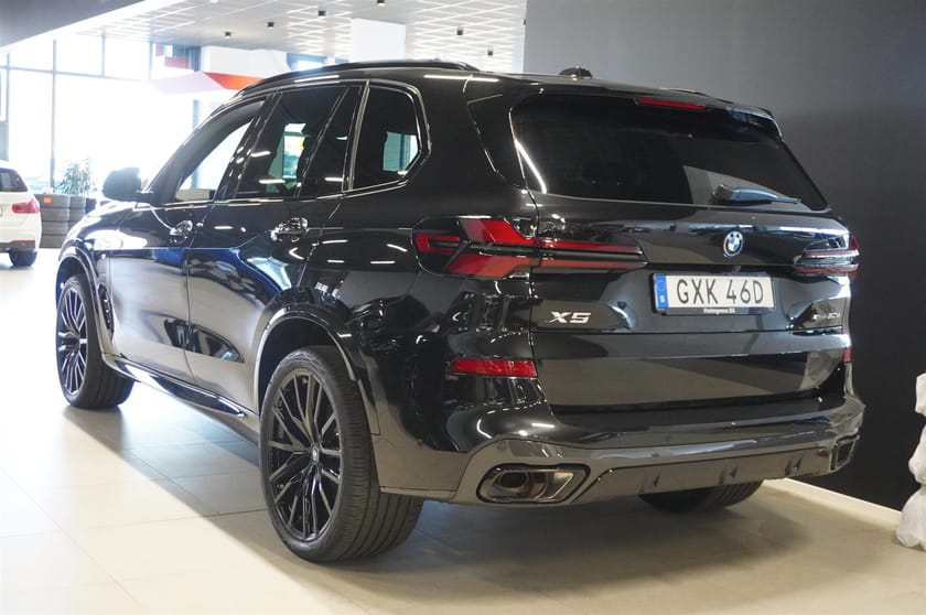 Bild 5 av BMW X5 xDrive50e M Sport Pro Innovation Drag hk Luftfjädring 22 Comfort Massage