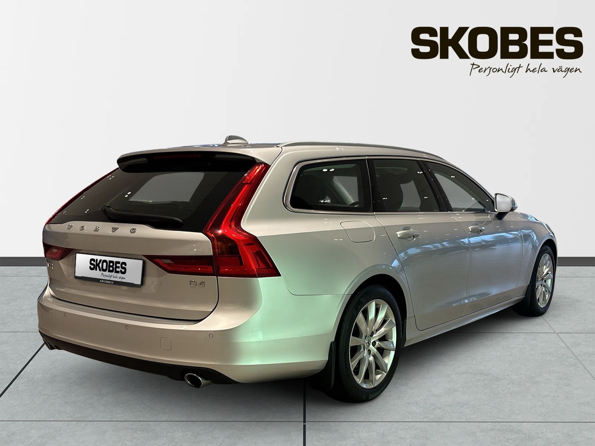 Volvo V90 D4 Momentum SE 2019, bild 7/10