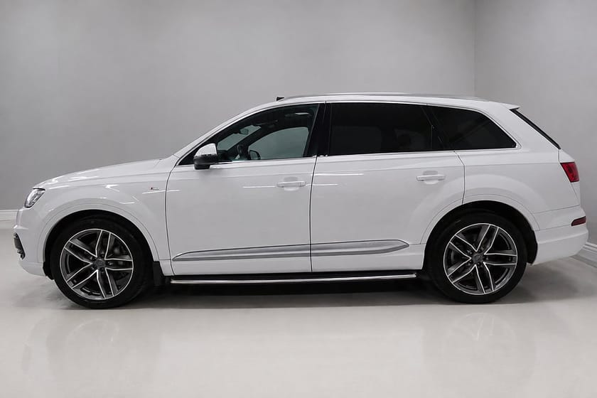 Bild 2 av Audi Q7 7-Sits 3.0 TDI V6 Quattro S-line Drag Pano BOSE Adap-f