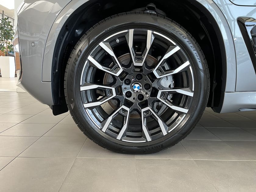 Bild 4 av BMW X5 xDrive50e 3,95 ränta M Sport Drag H/K Panorama
