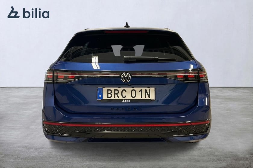 Bild 3 av Volkswagen Passat Variant eHybrid R-LINE 272hk Drag Pano H/K
