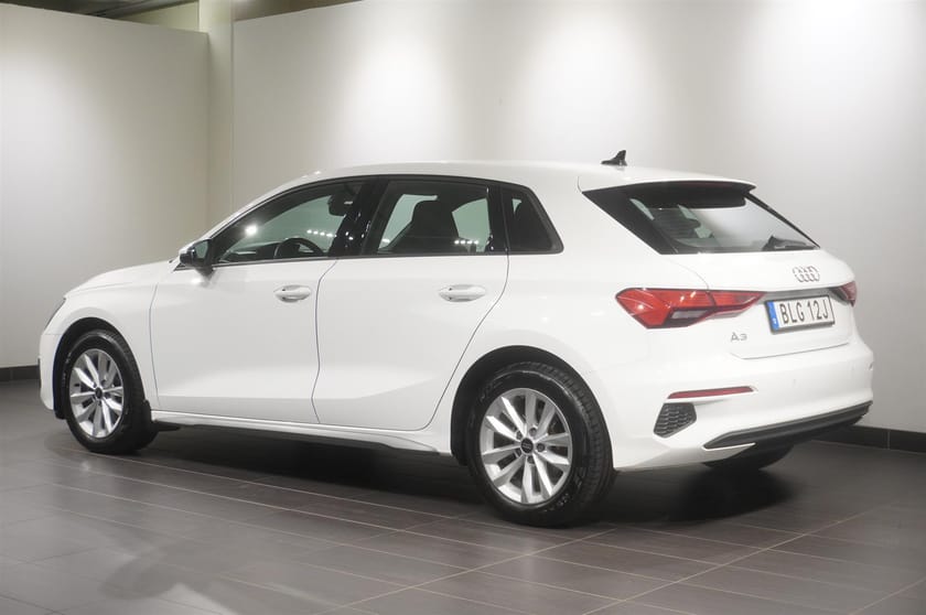 Bild 4 av Audi A3 Sportback 35 TFSI Proline Automat CarPlay Farhållare