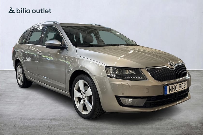 Bild 4 av Škoda Octavia Kombi Skoda 1.4 TSI DSG Style 150hk Navi Drag CANTON B-kamera