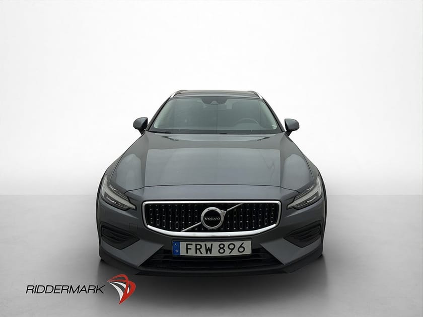 Bild 2 av Volvo V60 Cross Country D4 AWD Momentum Värm Kamera Drag