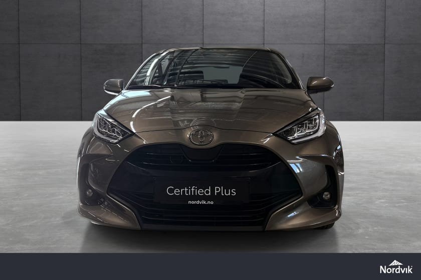 Bilde 2 av Toyota Yaris Hybrid 115