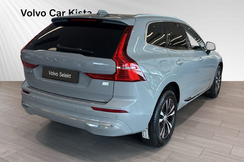 Bild 5 av Volvo XC60 Recharge T6 Core Edition Drag Pano B-Kamera