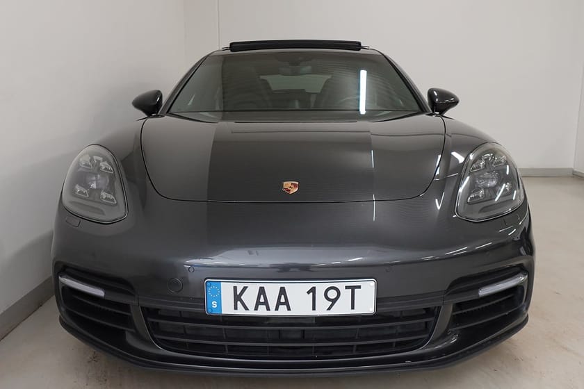 Bild 2 av Porsche Panamera 4 E-Hybrid Sport Turismo 10 Years Edt Pano PDLS+ BOSE Soft C PASM