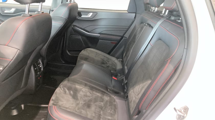 Bild 5 av Ford Kuga Plug-In Hybrid ST-Line X 225hk Dragkrok 20"