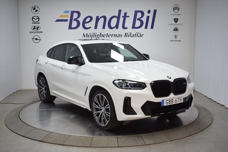 BMW X4 M40i / Laser / Harman Kardon / Panoramaglastak/ Värmare