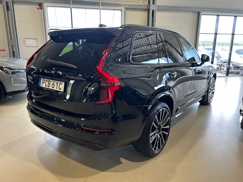 Bild 3 av Volvo XC90 T8 Plug-In Hybrid AWD Geartronic Ultra Dark / Drag