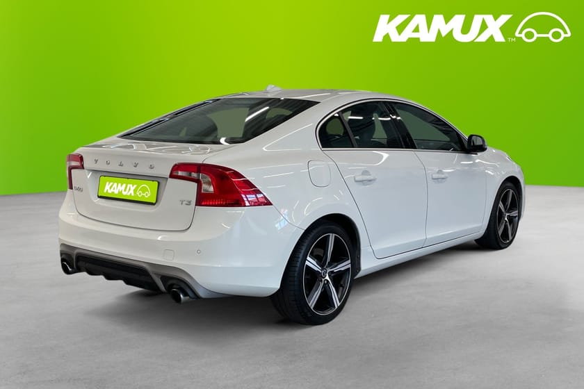 Bild 4 av Volvo S60 T3 R-Design GRILL PÅ KÖPET PDC Rattvärme Värmare