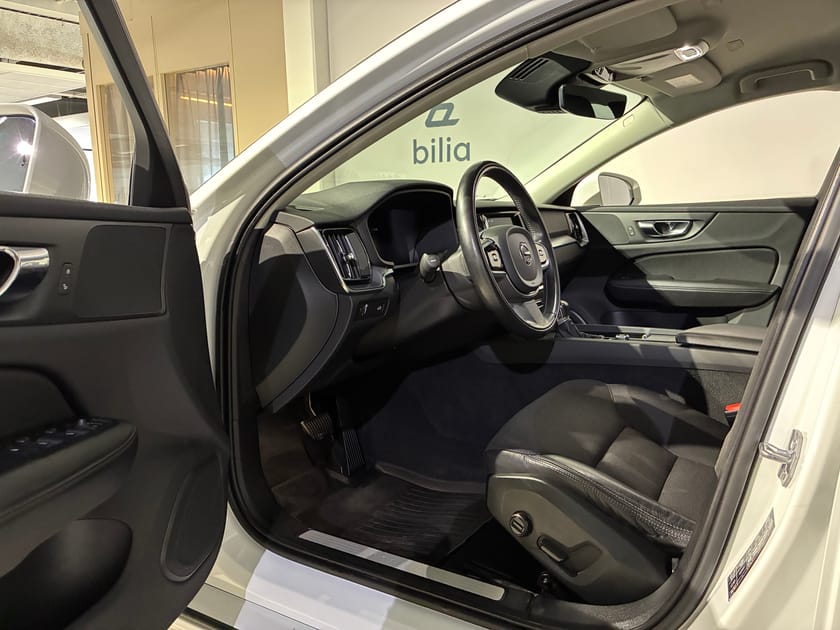 Bild 5 av Volvo V60 D3 Momentum Advanced Edition | Dragkrok | Teknikpaket
