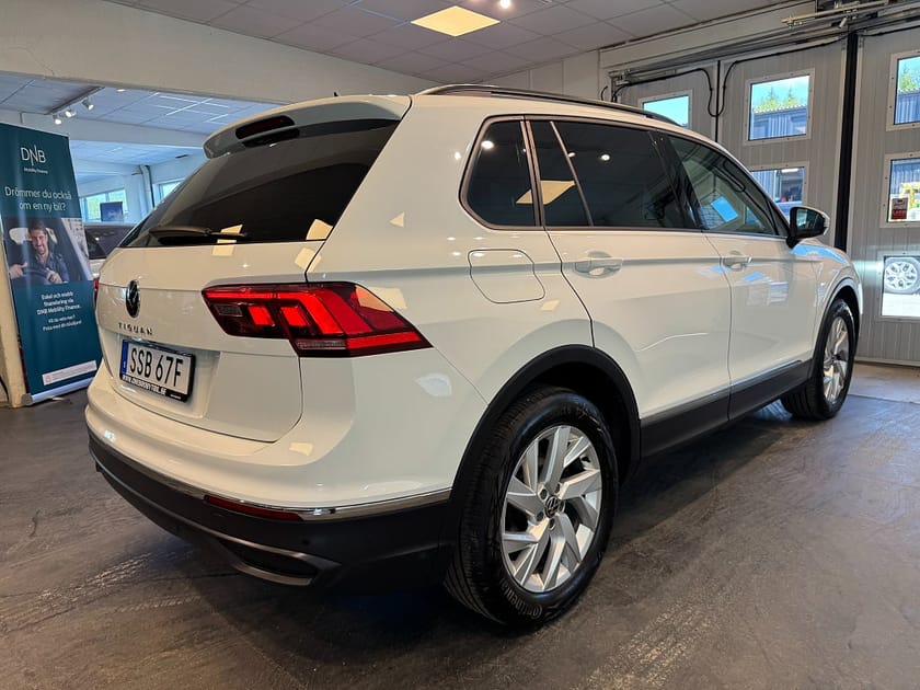 Bild 4 av Volkswagen Tiguan 1.5 TSI ACT Drag B-kamera Carplay Värmare MOMS 150hk
