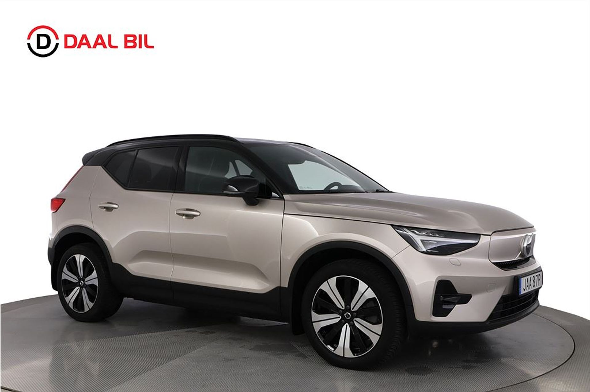 Volvo XC40 RECHARGE 231HK 69kWh PLUS 2023, bild 4/10