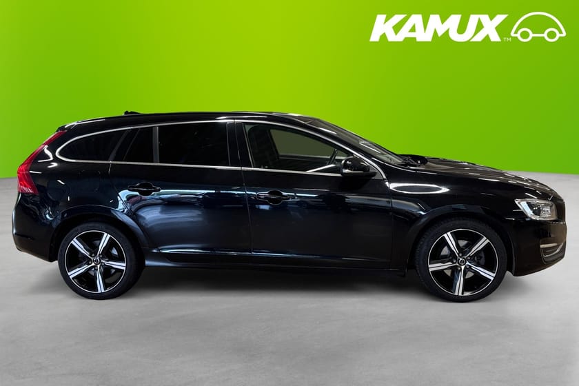 Bild 2 av Volvo V60 D4 190hk Momentum  Värmare VOC Sensorer